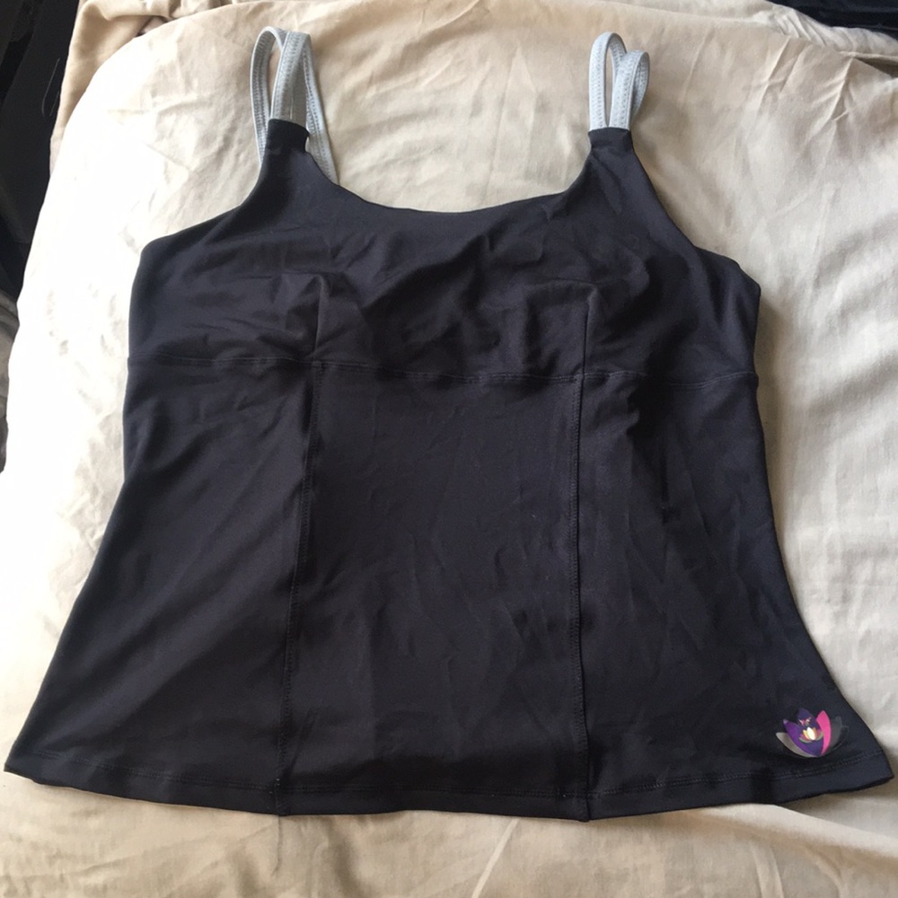 Active tank with built in bra
